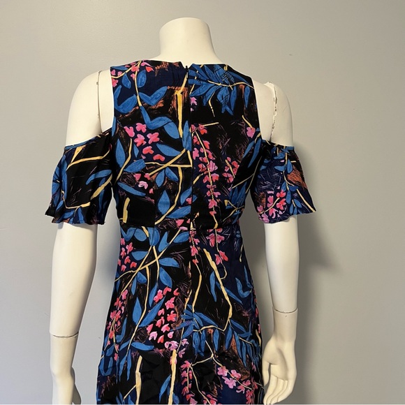 Anthropologie Maeve Elia Blue Floral Cold Shoulder Short Sleeve Midi Dress sz 0 - Picture 10 of 13